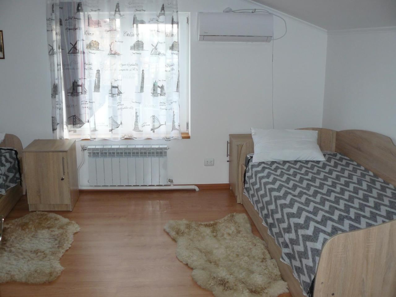 Hostynnyi Botsiun Hotel Dubno Ngoại thất bức ảnh
